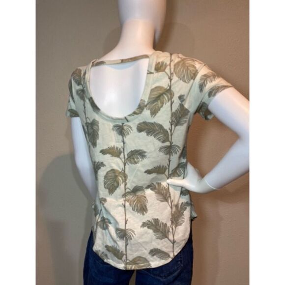 Chaser Women's Top with Tropical Leaves with a Scoop Back Size Small - Picture 2 of 10